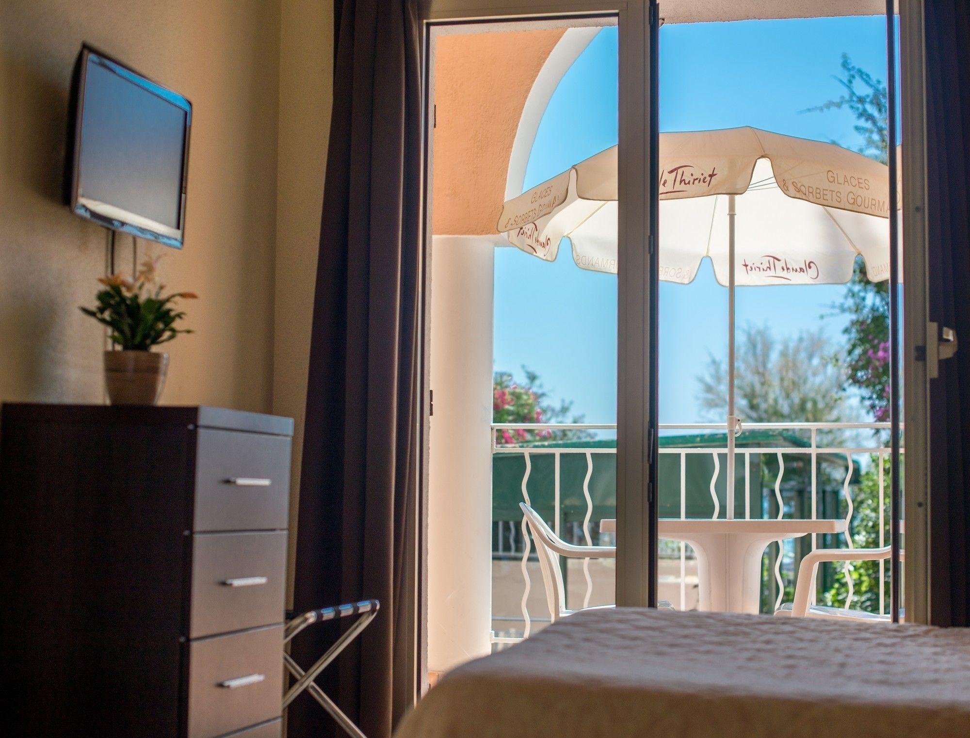 Et Reine D'azur Hotel